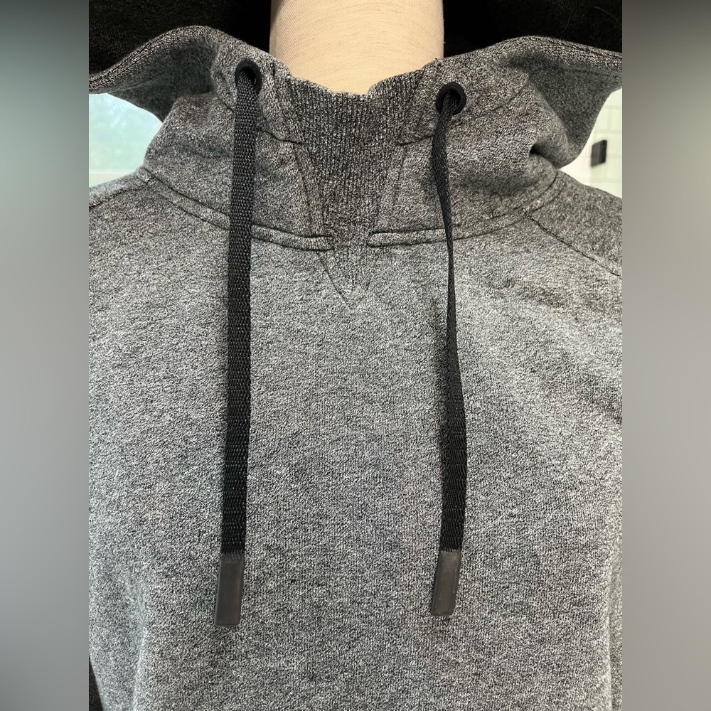 Lululemon Warm For Winter Hoidie - Picture 4 of 11